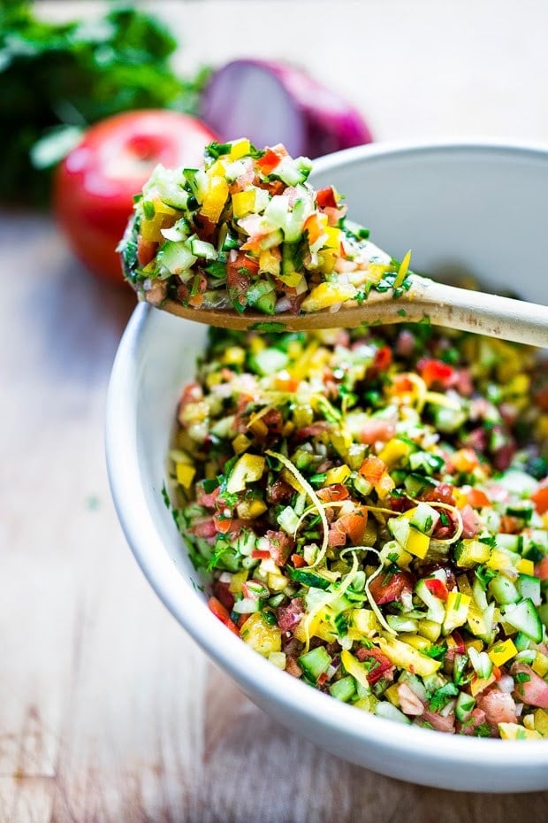 Authentic Israeli Salad: Simple Steps for a Healthy Summer Dish